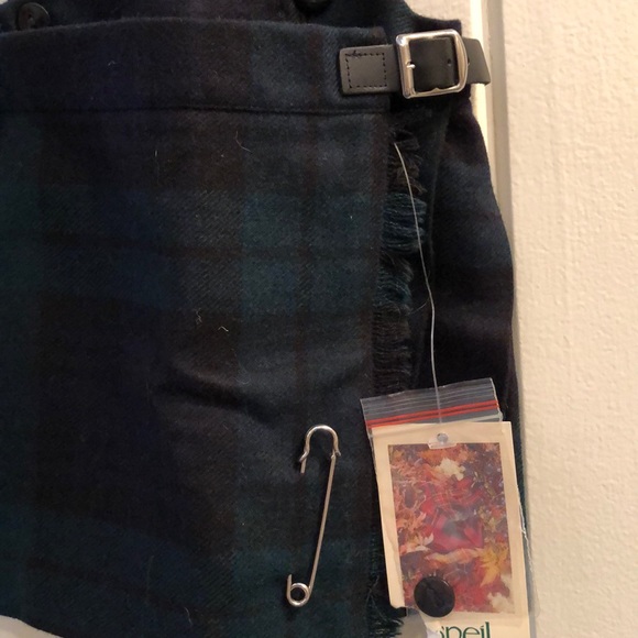 Size XS kilt with matching hooded cape NWT! - Picture 4 of 7